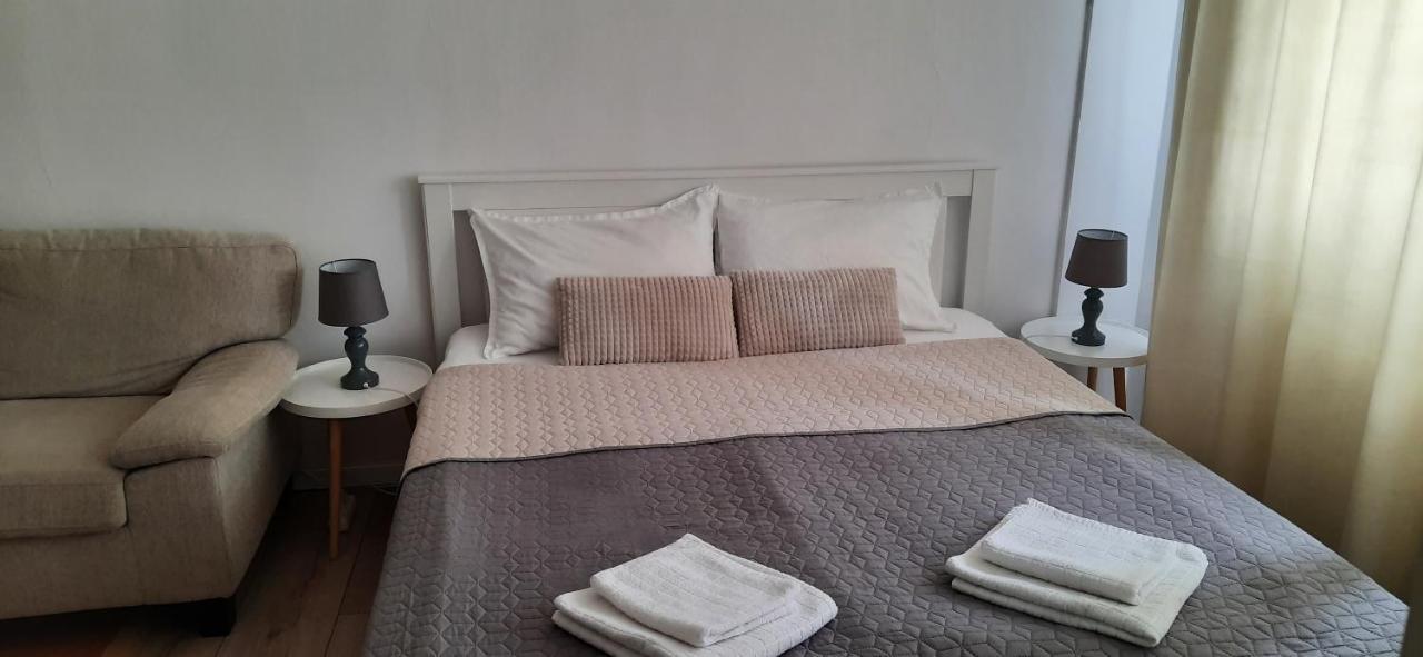 Sfântu-Gheorghe Lyra Apartment מראה חיצוני תמונה