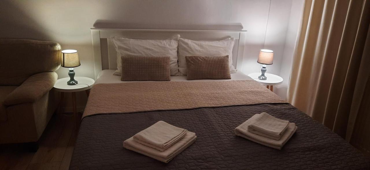 Sfântu-Gheorghe Lyra Apartment מראה חיצוני תמונה